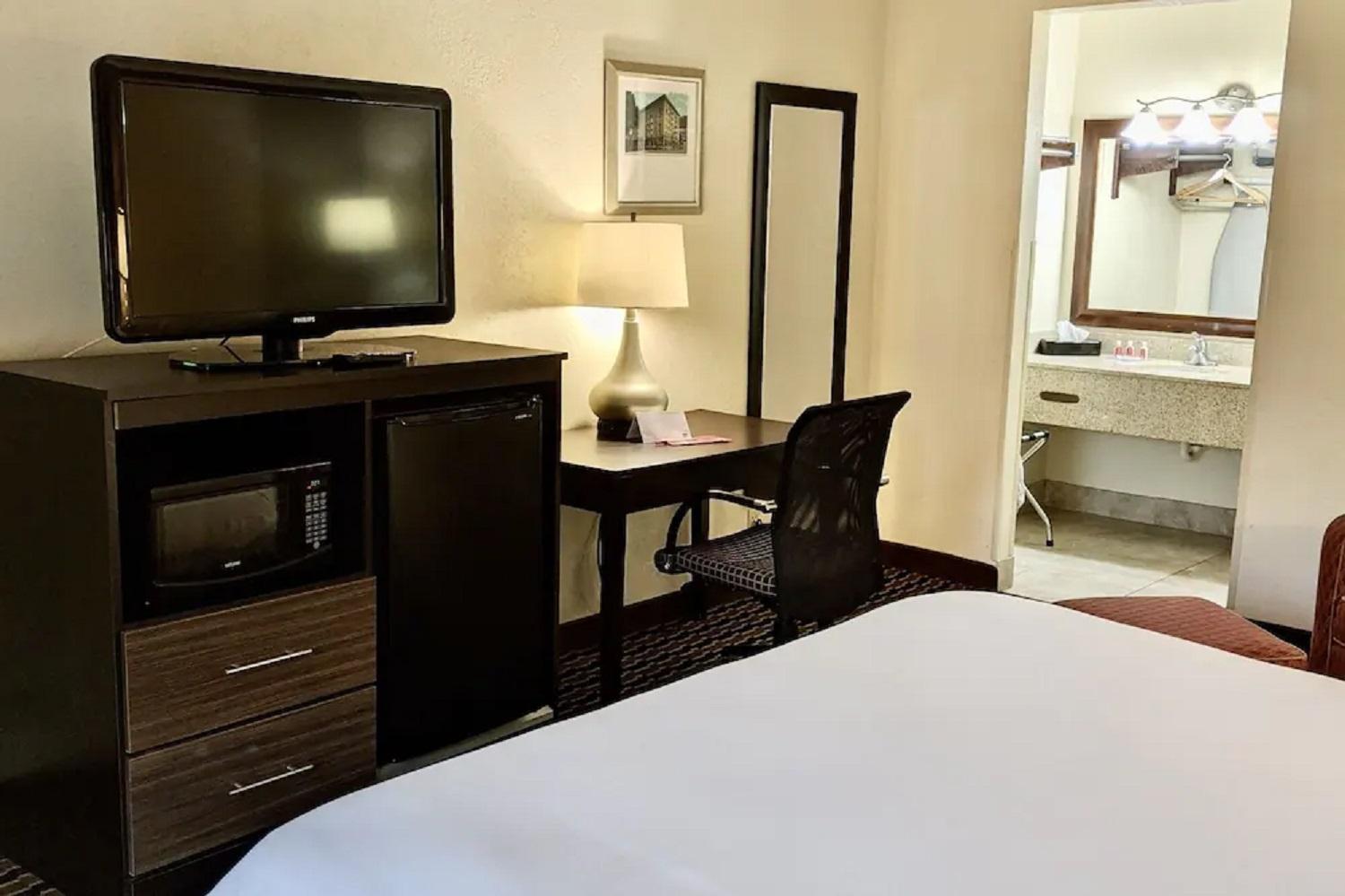 Econo Lodge Forest City Εξωτερικό φωτογραφία