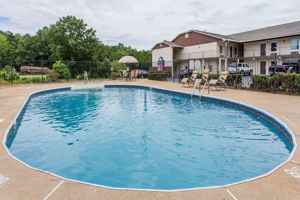 Econo Lodge Forest City Εξωτερικό φωτογραφία
