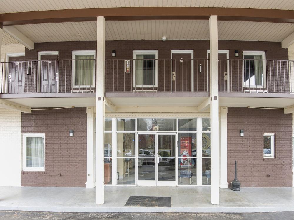 Econo Lodge Forest City Εξωτερικό φωτογραφία